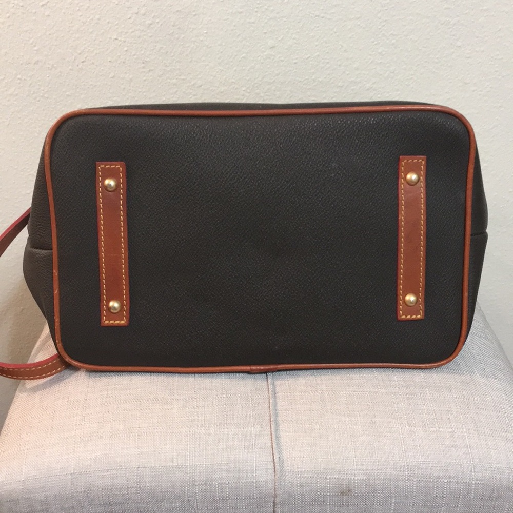 Dooney and Bourke brown leather satchel - Picture 3 of 14